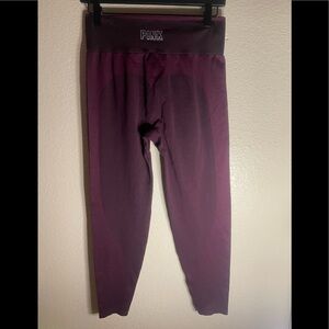 VS pink seamless size large